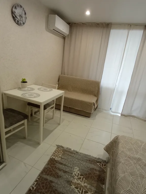 Уютная квартира у моря с бассейном