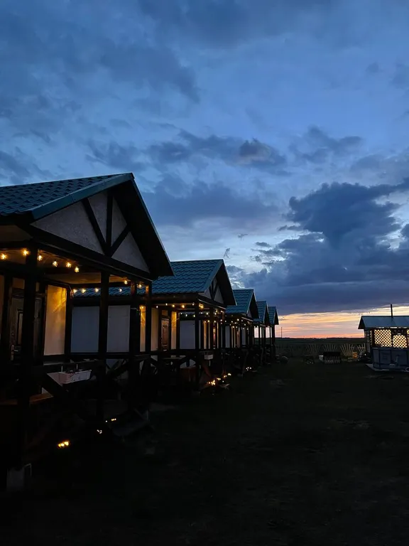 Летний четырехместный домик с верандой