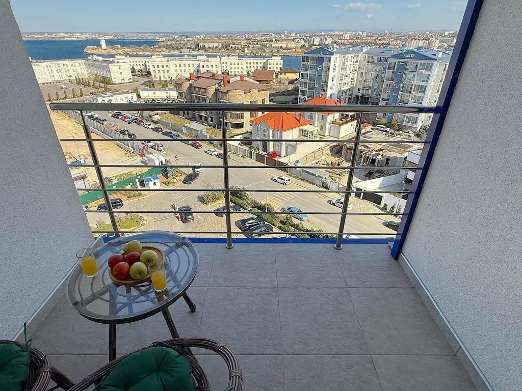 Апартамент Акваделюкс у моря с бассейном