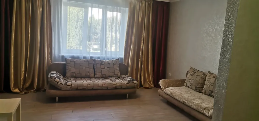 Трёхкомнатная квартира на Телефонной