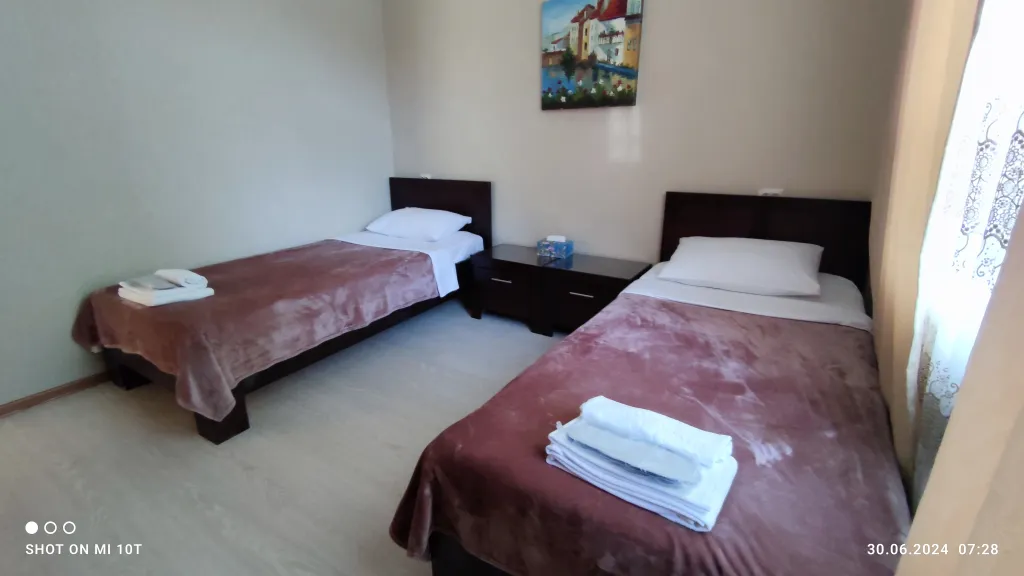 Коттедж Домик у реки — Сочи