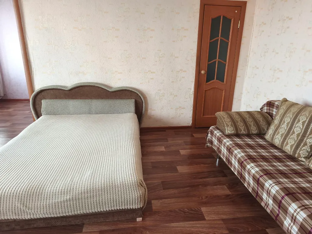 Квартира Двухкомнатная квартира вблизи Аэрокосмической академии — Красноярск