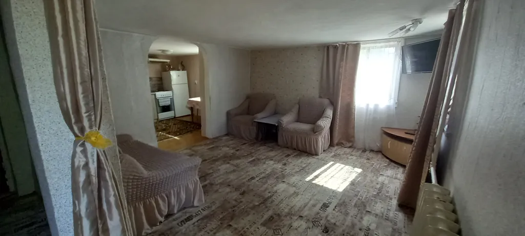 Уютный домик для отдыха компанией на берегу черного моря