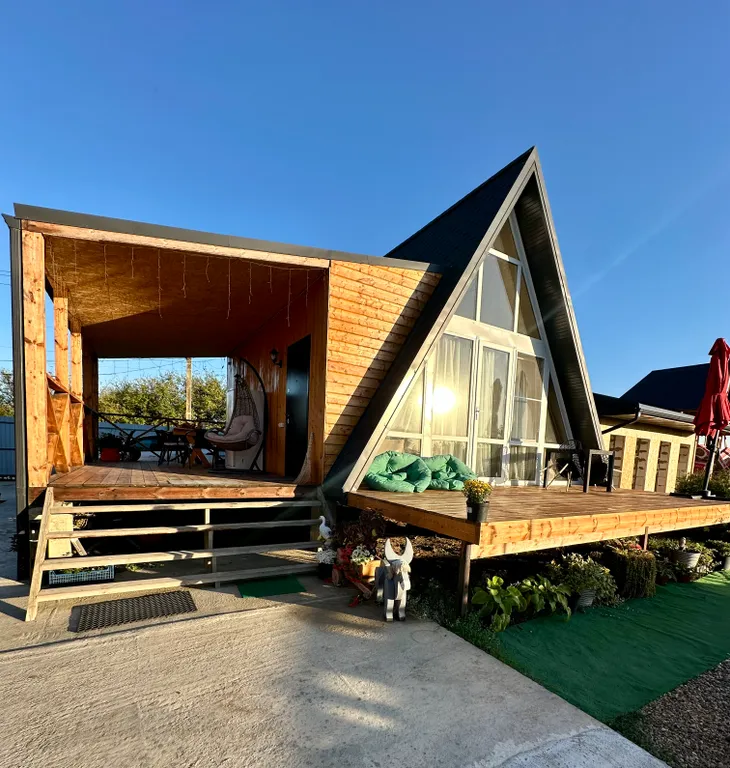 Глэмпинг у реки