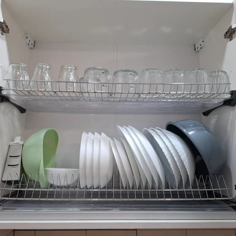 Квартира с большой кухней гостинной, вид из окна на Москву