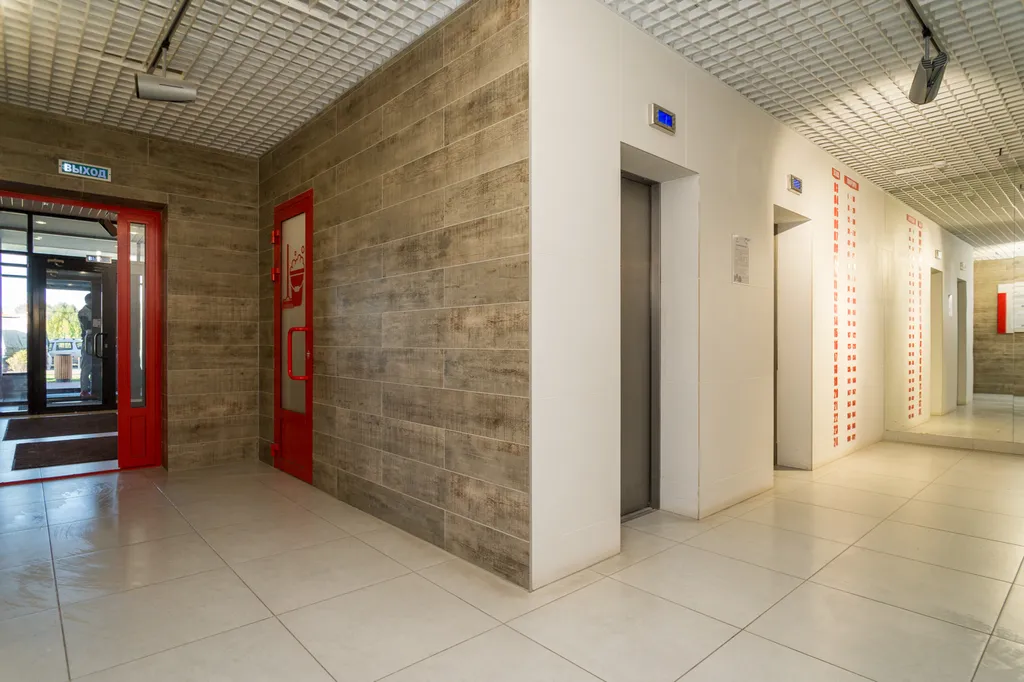 Поделам просторная евродвушка у МТС hall