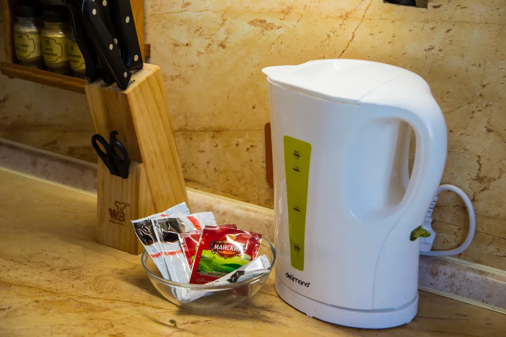 Студия с камином и рядом с достопримечательностями