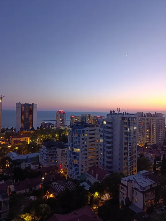 Видовая квартира с сауной и джакузи в центре