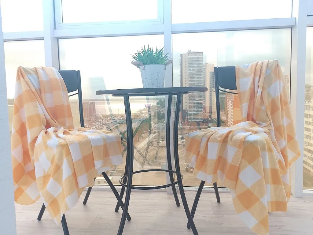 Красотка Бриз в центре на Броско с потрясающим видом на Амур