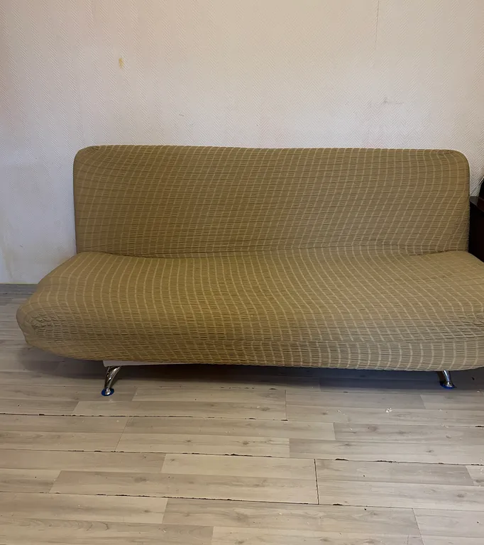 Двухкомнатная квартира на берегу реки