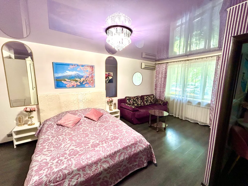 Квартира у Площади Якуба Коласа и Комаровского рынка