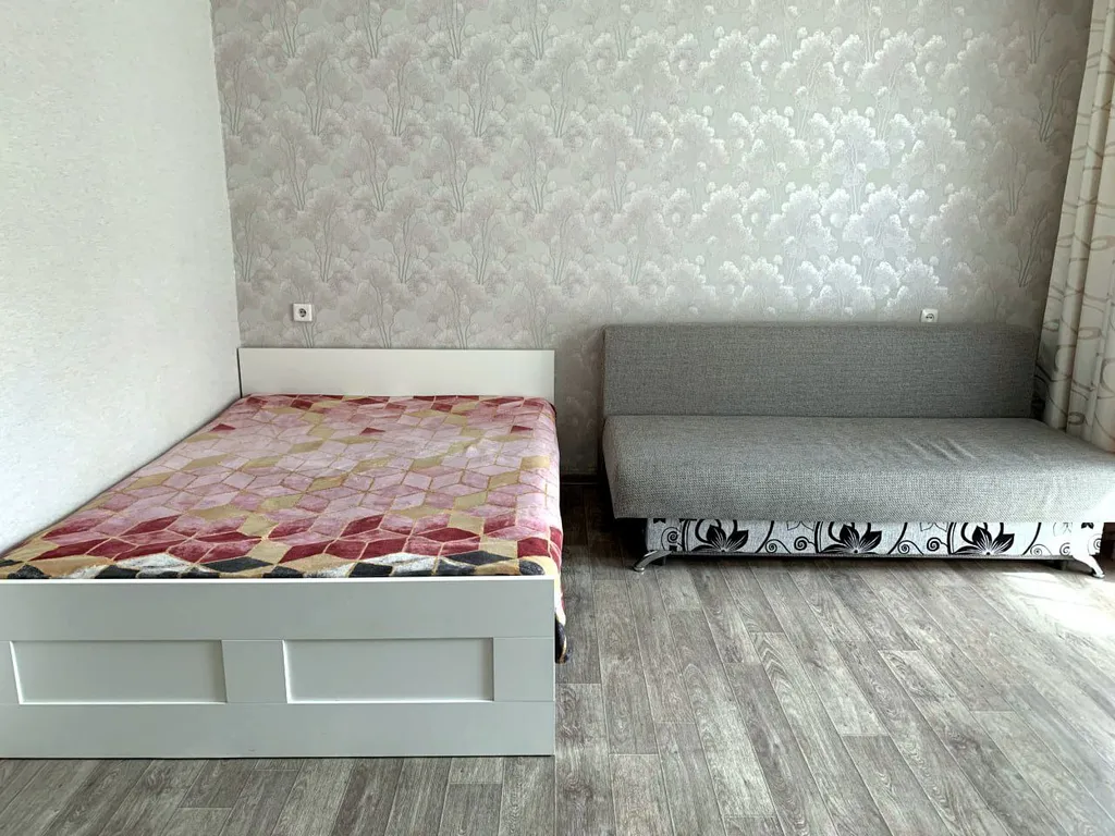 Квартира Светлая однокомнатная квартира — Красноярск