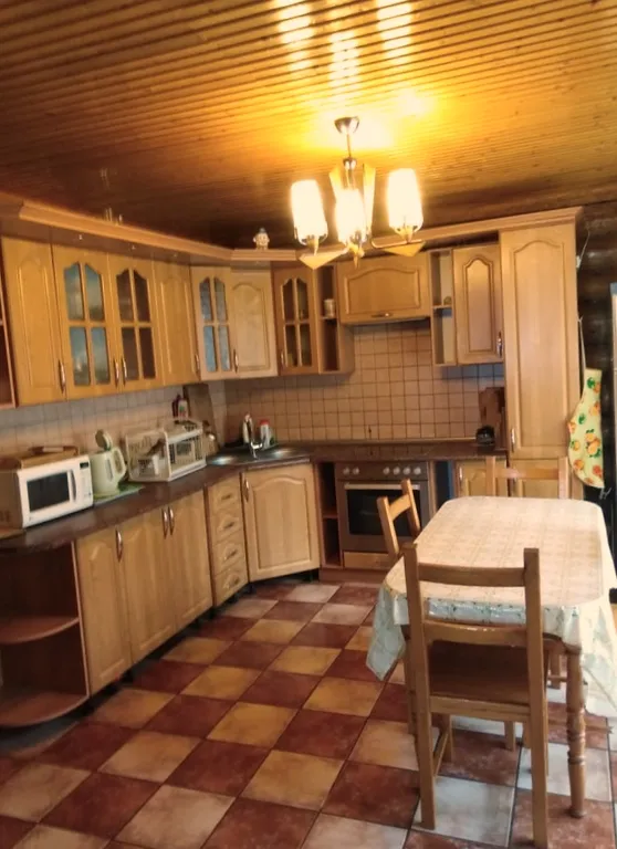 Шале с камином и 3 спальнями на берегу озера Селигер