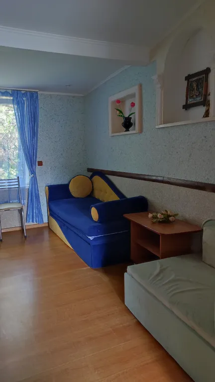 Коттедж Домик с балконом на 2 этаже — Евпатория