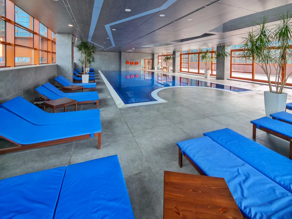 Шикарная видовая квартира в Золотой Бухте