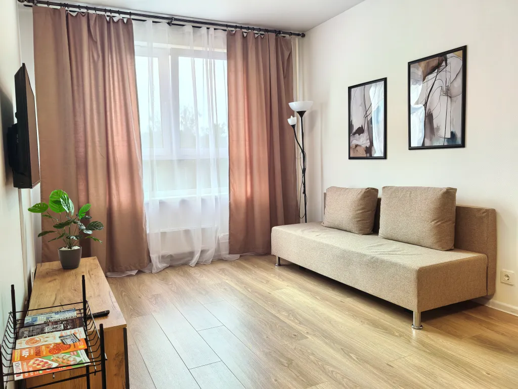 Просторная двухкомнатная квартира (Цыба и Росатом) — аренда посуточно в Обнинск