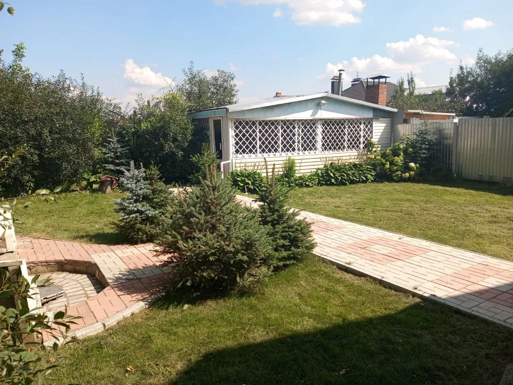 Дом с сауной и бассейном