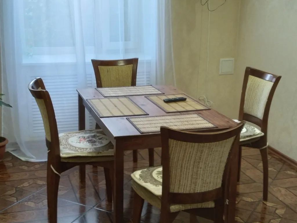 Семейная квартира рядом с Французским прудом