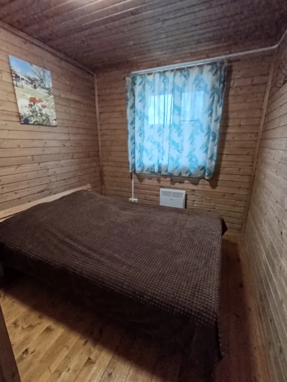 Дом на берегу пруда для шести человек