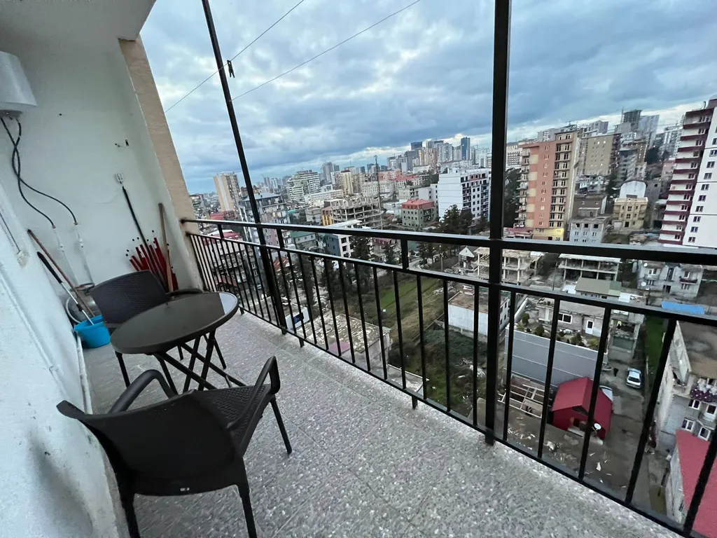 Квартира 2-комнатная Квартира — Батуми