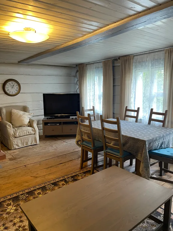 Дом с баней на берегу реки Волга с большой территорией