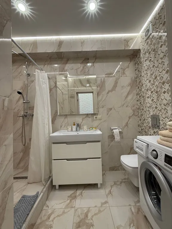 Орхидея – евродвушка у моря с открытым бассейном на территории