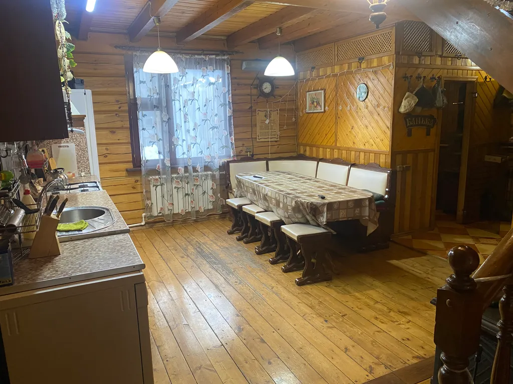 Коттедж Дом бревенчатый с баней — Москва