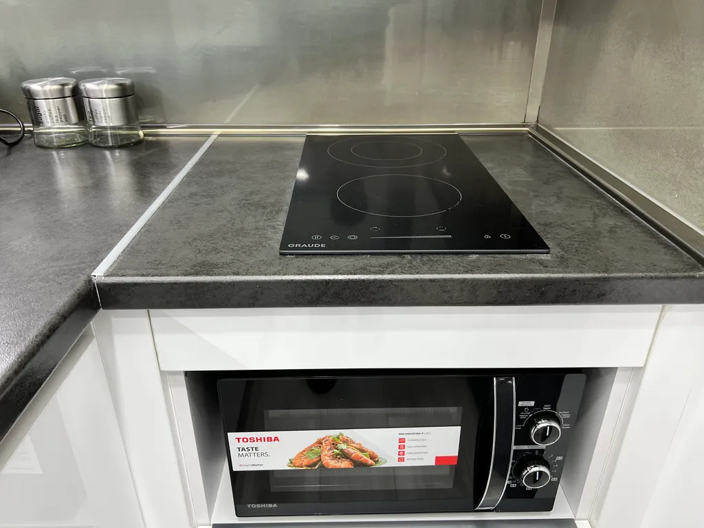 New Cozy 1bd Unbeatable location