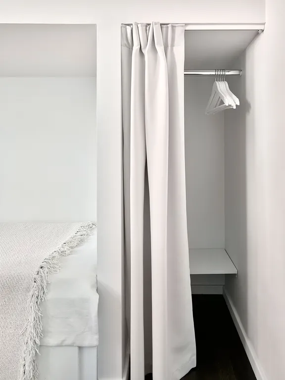 Квартира 4-комнатная Квартира — Санкт-Петербург