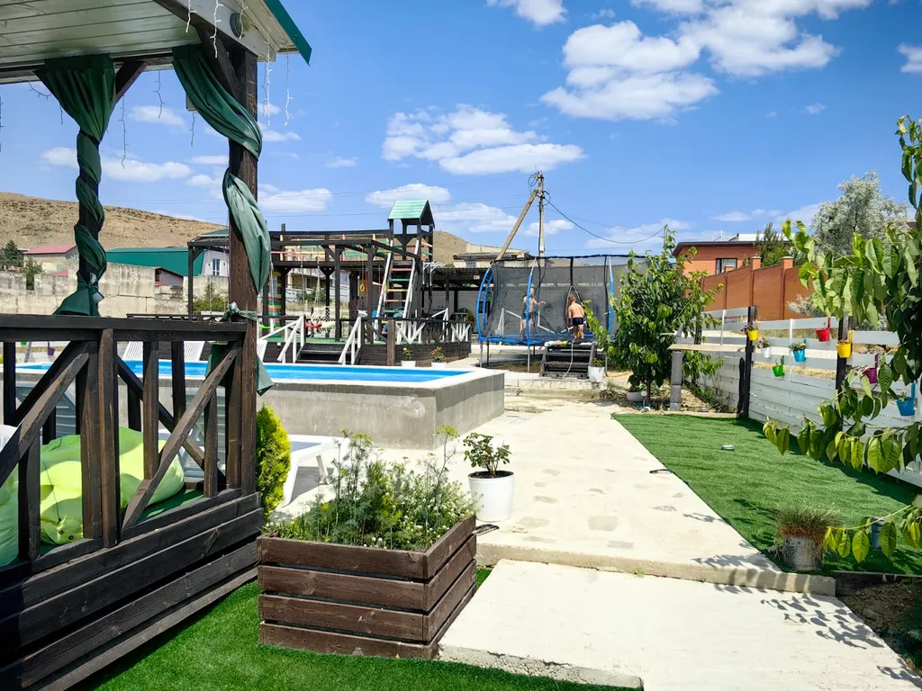 Уютный домик с видом на море