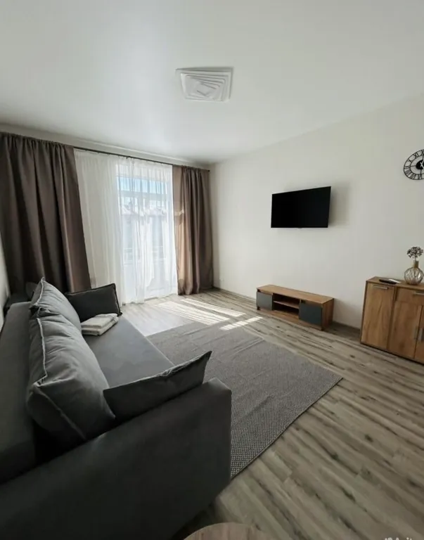 Квартира Уютная квартира после ремонта с красивым видом из окна — Омск