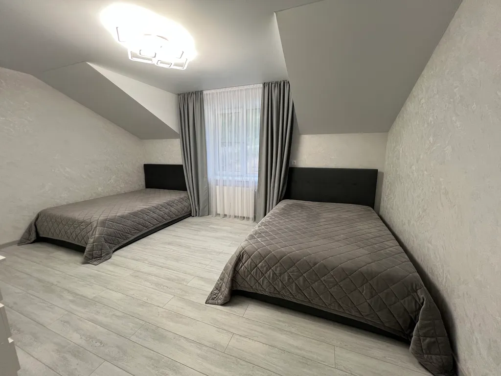 Новый таунхаус Серебрити на Банном