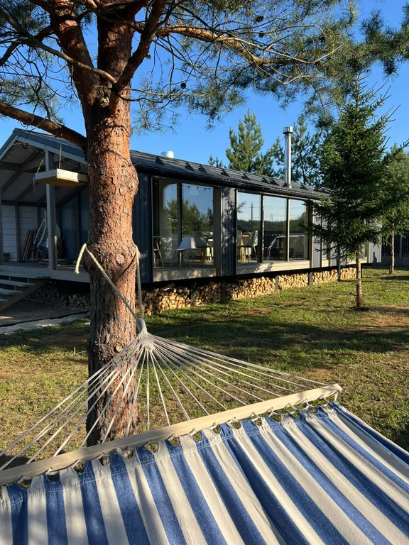 Дом под соснами