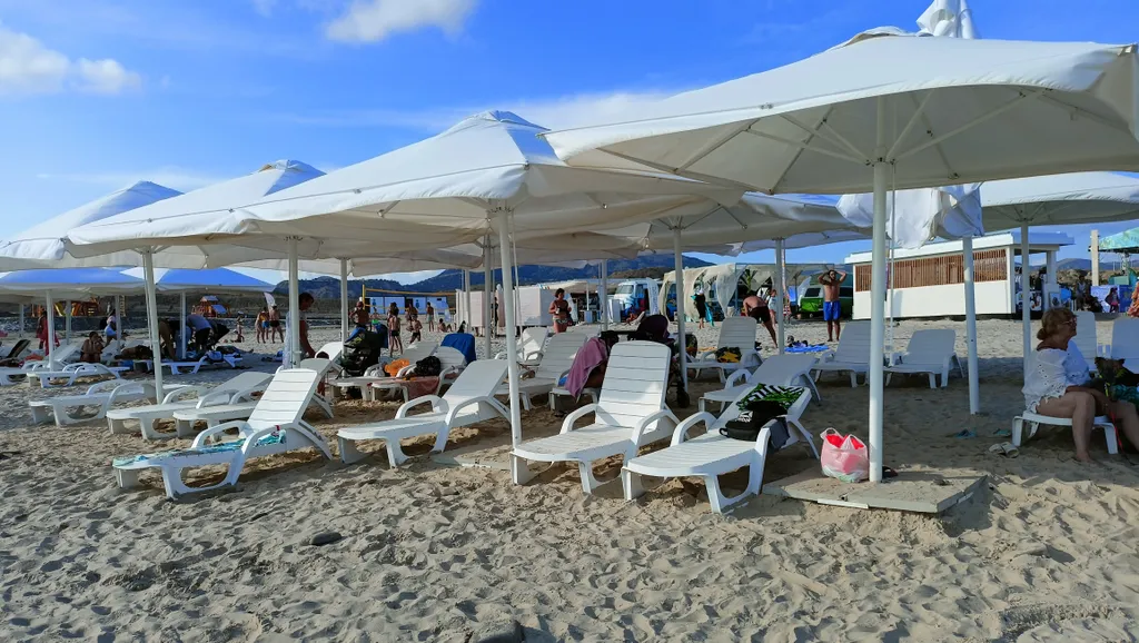 Уютный домик с видом на море