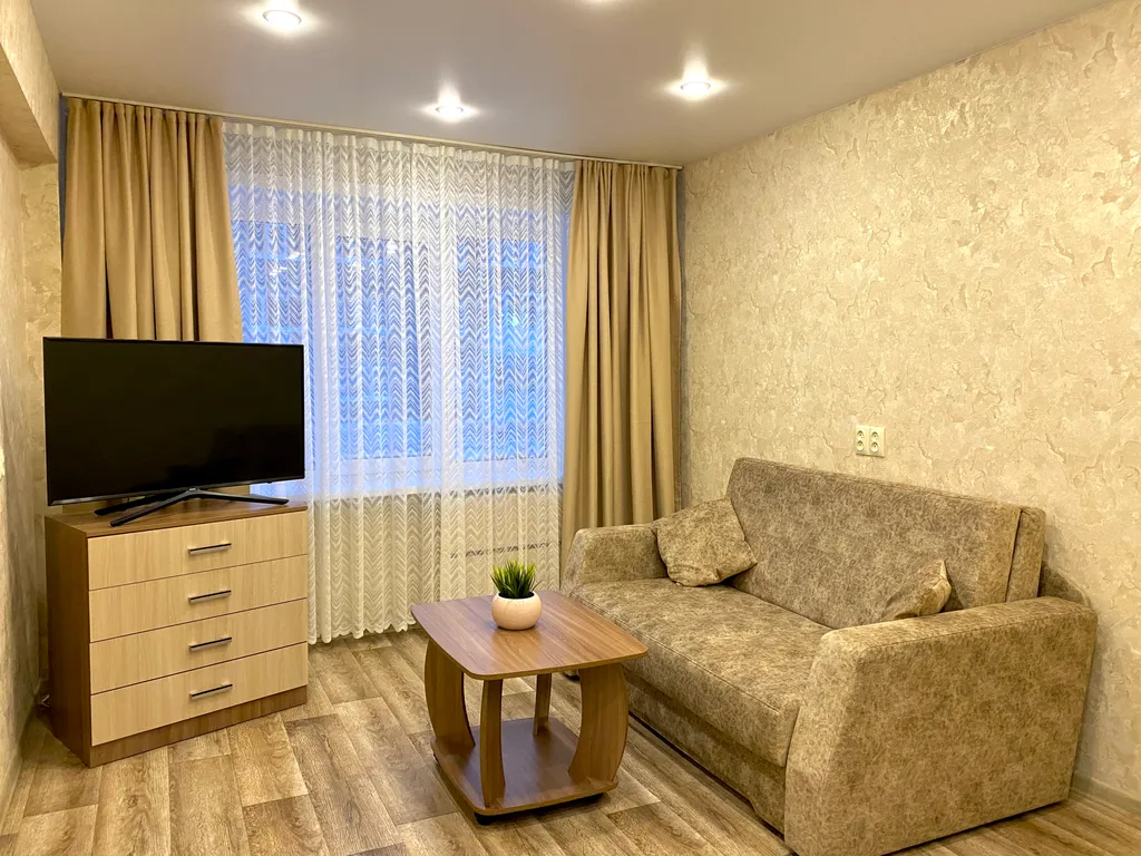 Светлая 1-к квартира рядом с Сангородком и поликлиникой