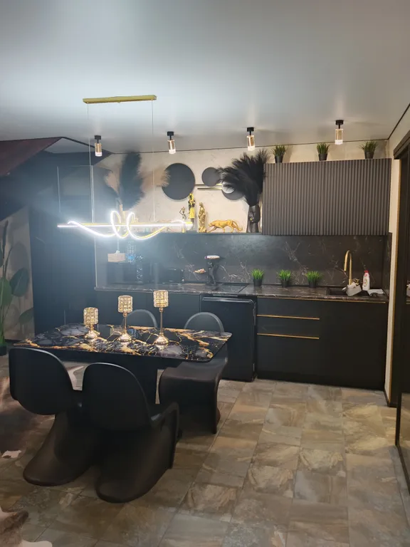 Новые двухэтажные апартаменты с бассейном и сауной