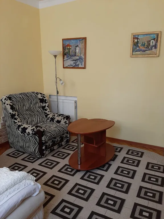 Уютный дом с двориком и беседкой у моря в Алуште