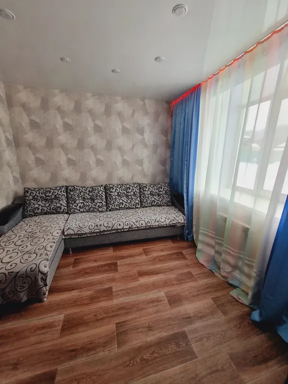 Часть дома с камином