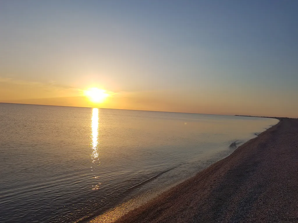 Коттедж Уютный отдельный домик для отдыха, недалеко от моря — аренда посуточно в Должанская