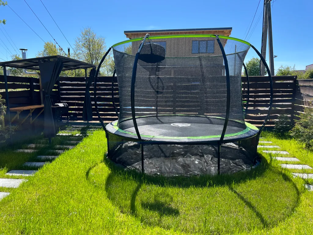 Семейный дом с баней и джакузи