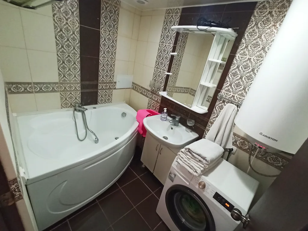 Апартамент с видом на море на берегу Пицундской бухты