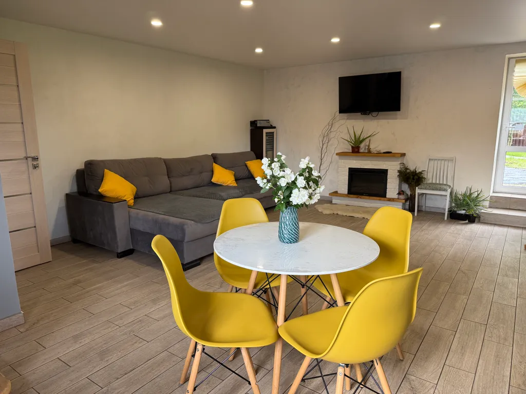 Уютная дача у леса