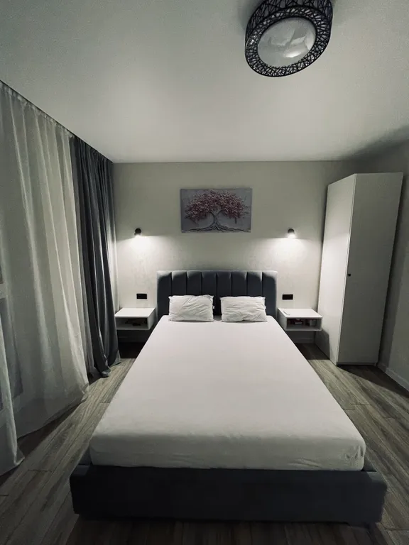 Новая двухкомнатная квартира в центре