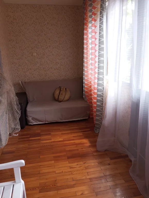 Благоустроенная, уютная и тихая квартира на 2-м этаже в центре