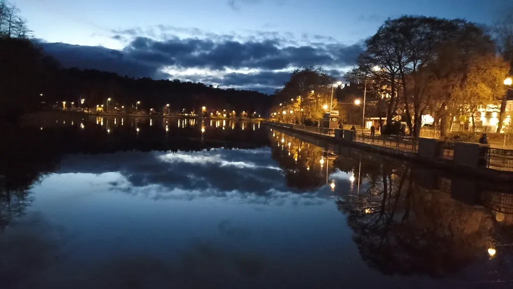 Уютная квартира в жилом районе, рядом с бассейном, магазинами и остановкой