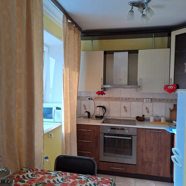 Уютная квартира с прекрасным видом на Иртыш, рядом с Кремлем