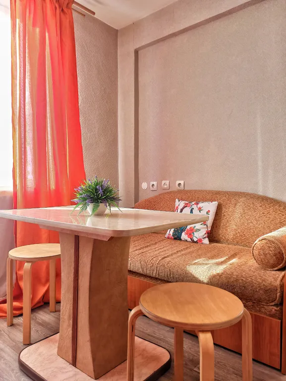 1-к квартира до 6 гостей около рынка Новый