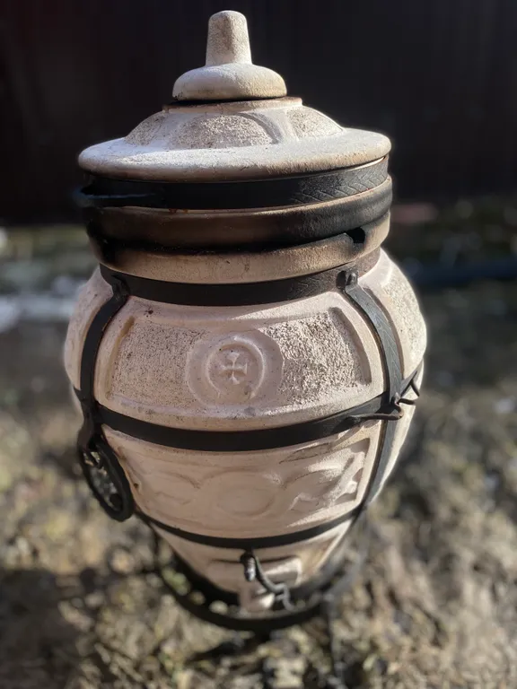 Большой новый дом в черте города