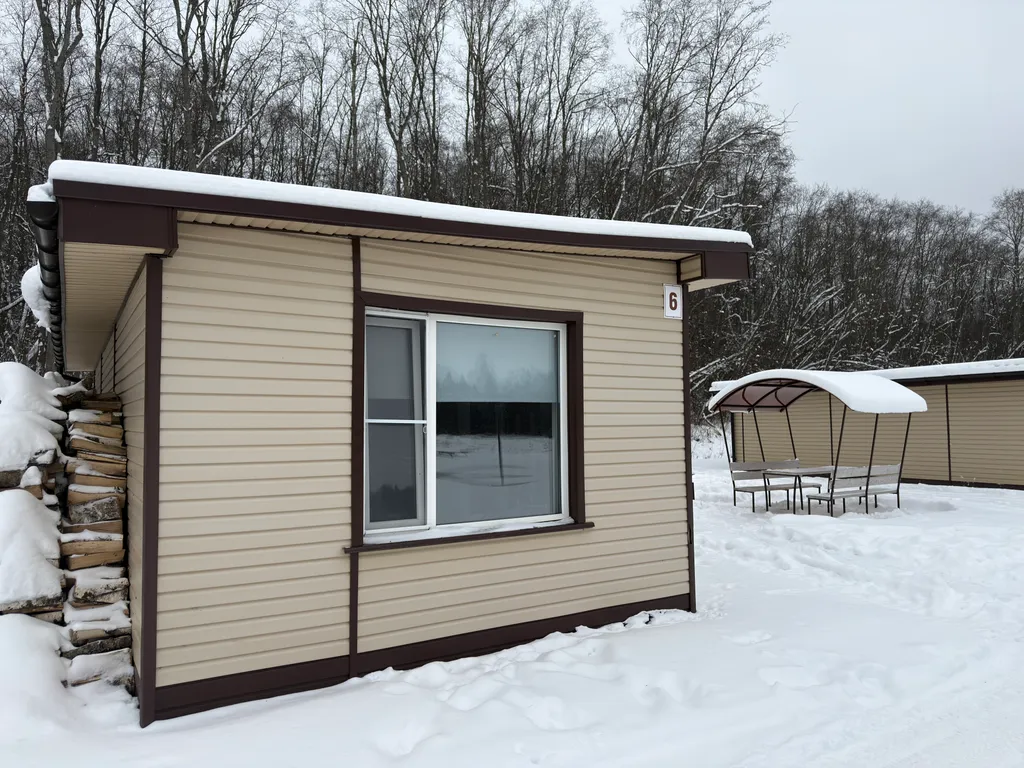 Глэмпинг у peки Bолoста