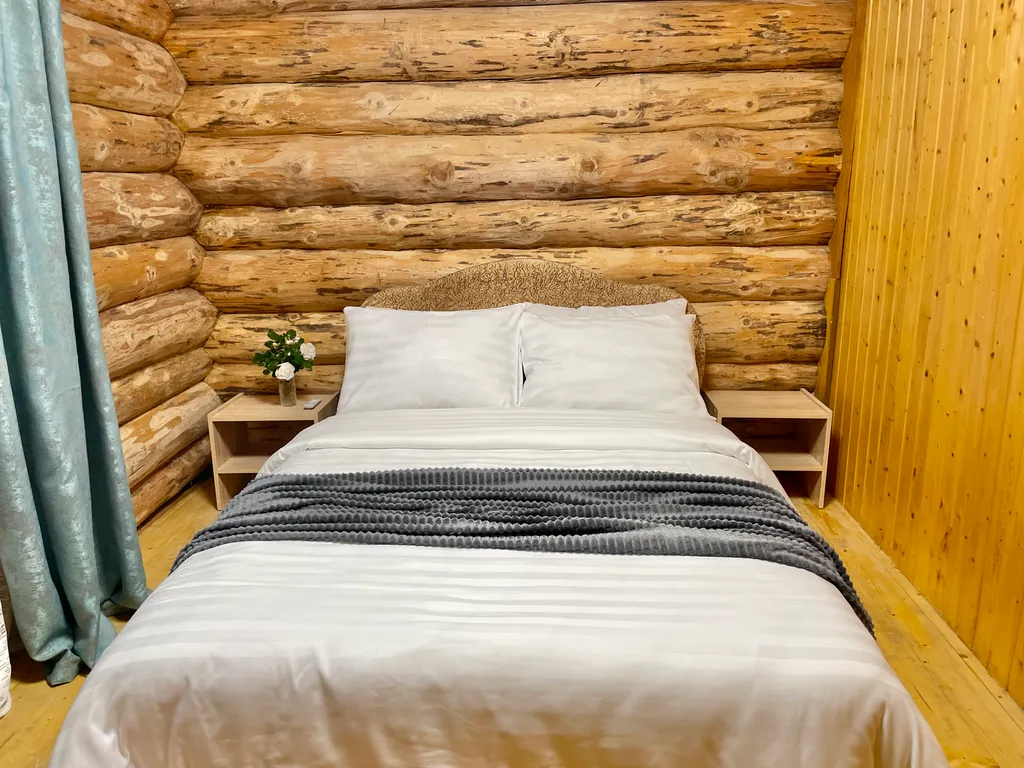 Чудесный домик на 2 спальни в 7 минутах от моря с парковкой (№5)